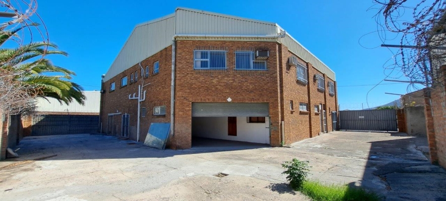 To Let commercial Property for Rent in Klipkop Western Cape